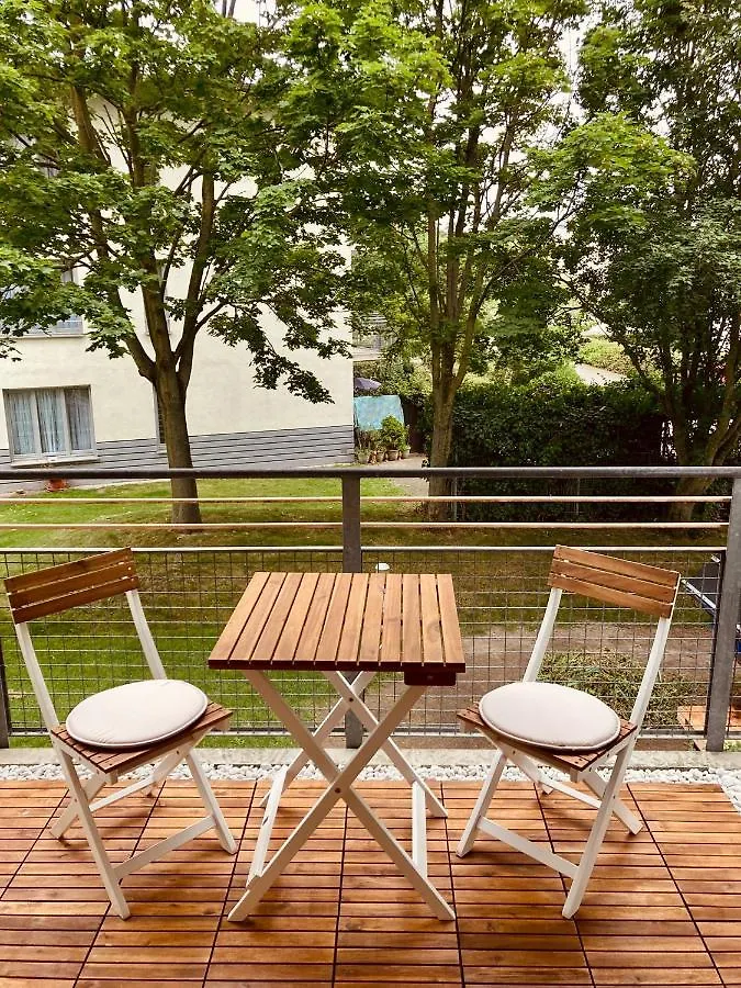 Apartment Gemuetliche Wohnung Mit Balkon In Schoenefeld